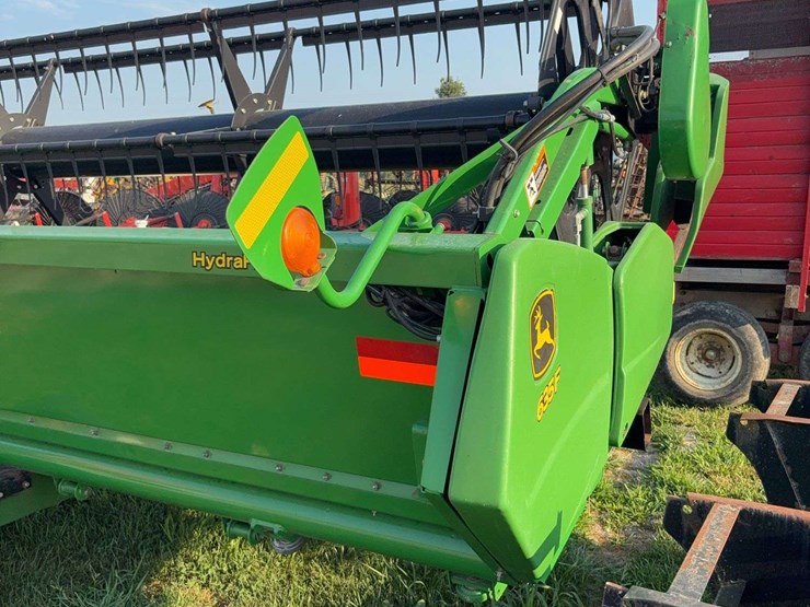 2010-john-deere-635f-image-13