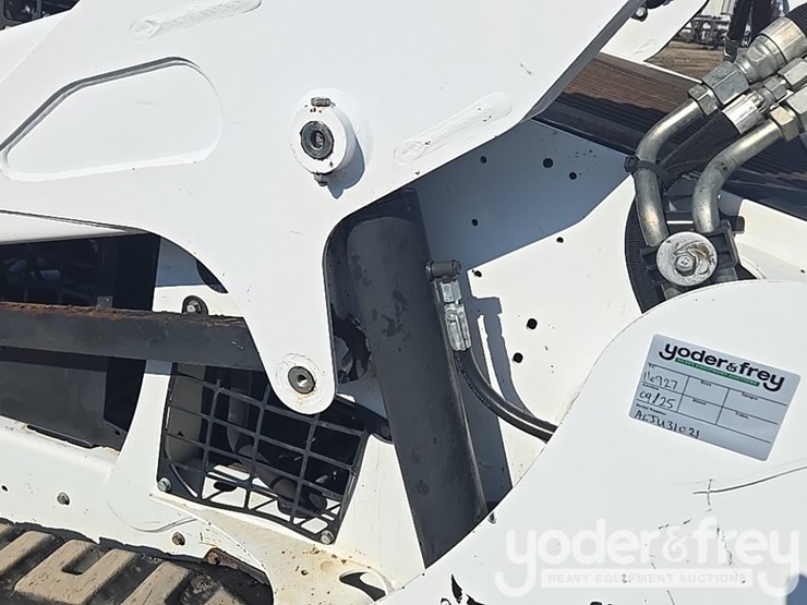 2019-bobcat-t590-image-34