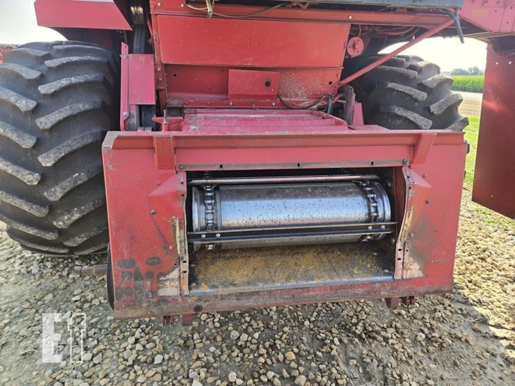 1992-case-ih-1660-image-4