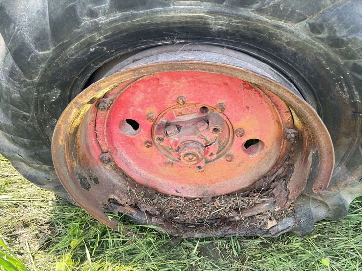 massey-ferguson-95-image-33