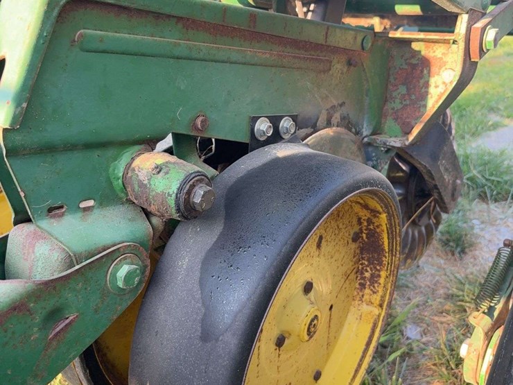 john-deere-7000-image-17