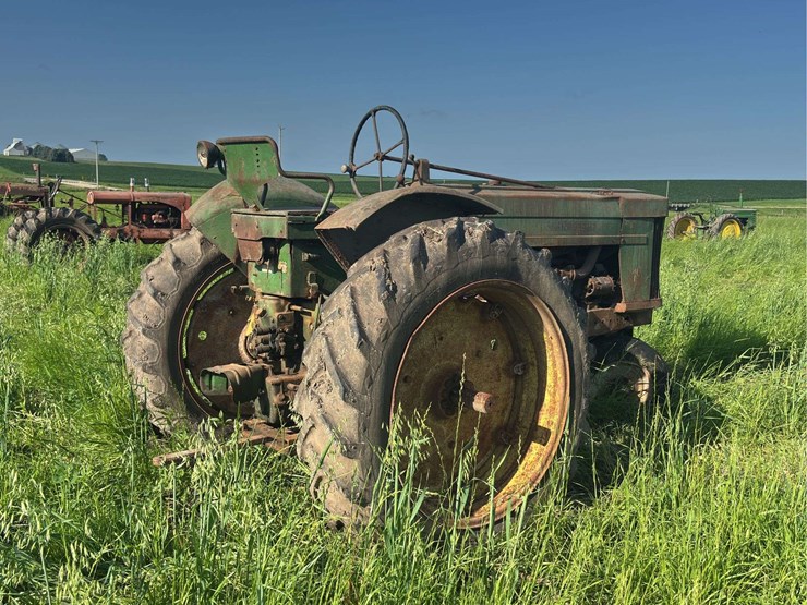 john-deere-70-image-5