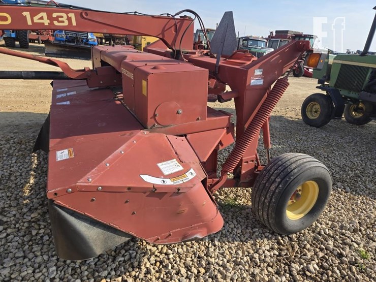 1998-new-holland-1431-image-10