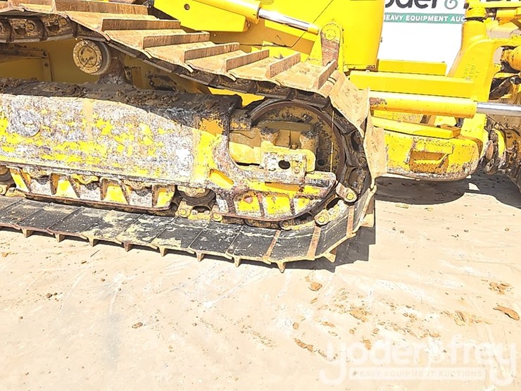 2021-komatsu-d61px-24-image-18