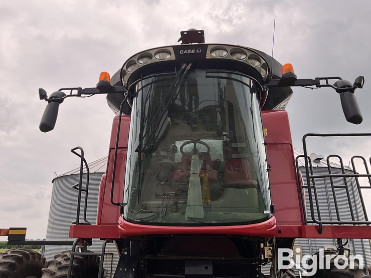 2013-case-ih-7130-image-17