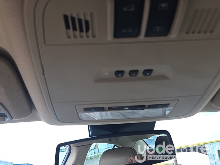 2010-buick-lacrosse-cxs-image-50