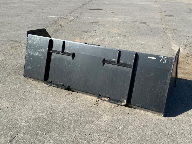 76"-skid-steer-bucket-image-6
