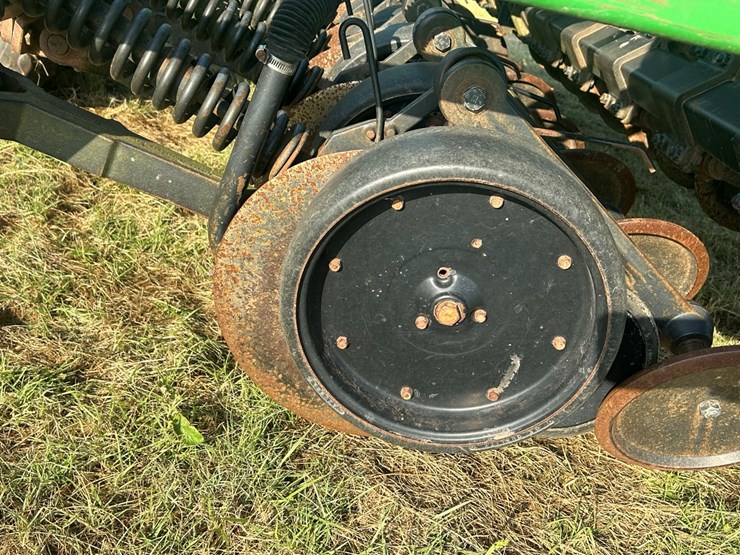 john-deere-1590-image-10