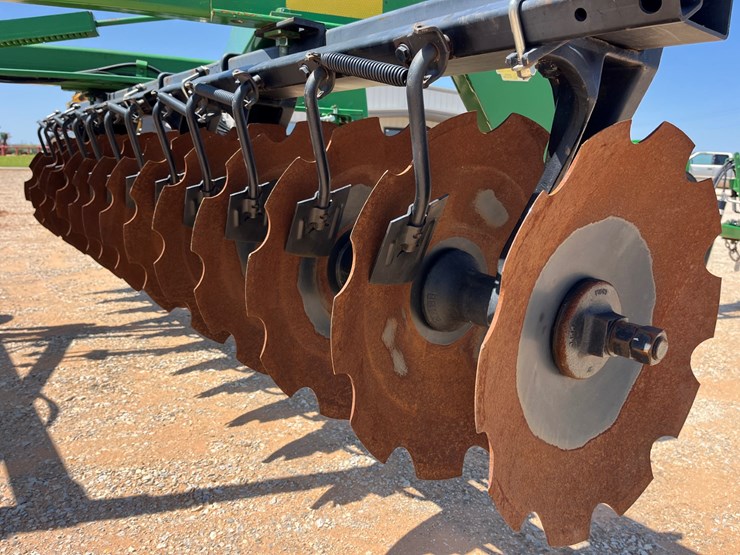 2013-john-deere-670-image-5