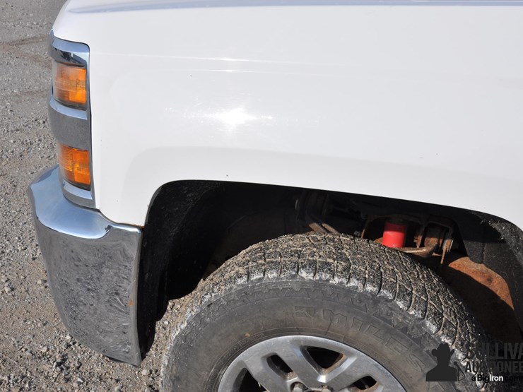 2015-chevrolet-2500-image-11