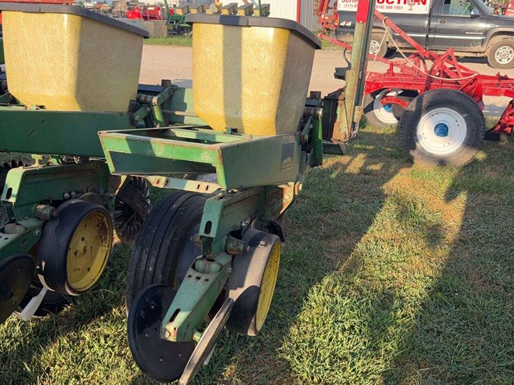 john-deere-7000-image-15