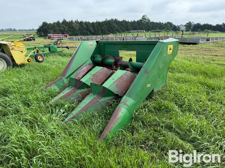 john-deere-343-image-1