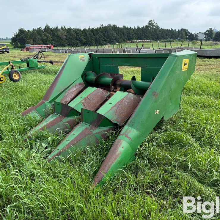 JOHN DEERE 343