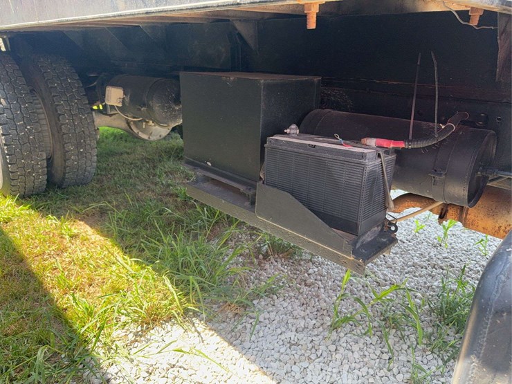 1975-wheeler-18-ft-image-3