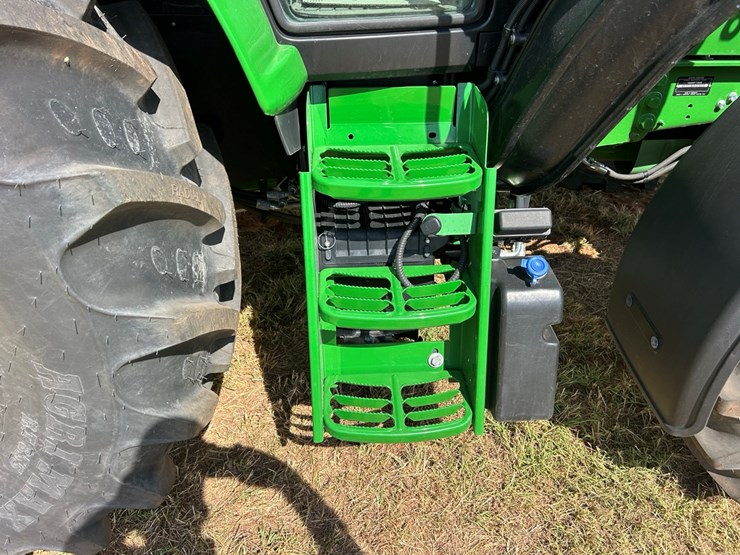 2023-john-deere-6120m-image-37