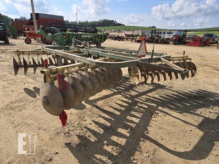 john-deere-210-image-10