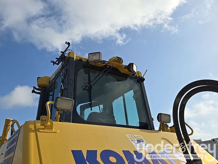 2014-komatsu-d155ax-7-image-55