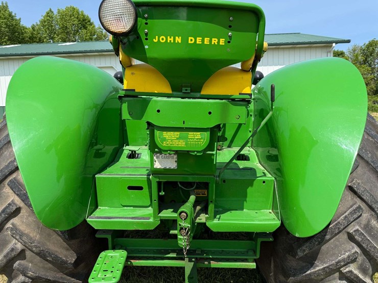 john-deere-820-image-20