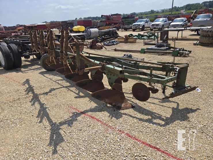 john-deere-5-image-1