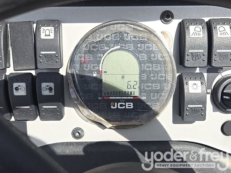 2023-jcb-ct260-120-image-38