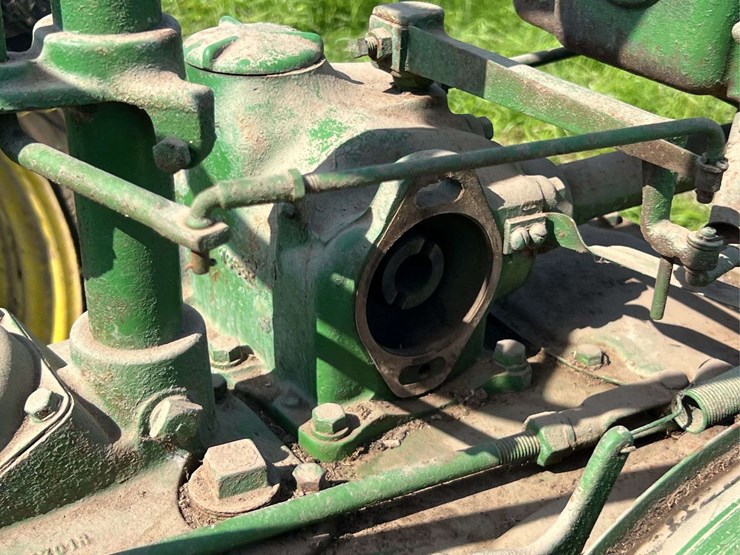 john-deere-h-image-40