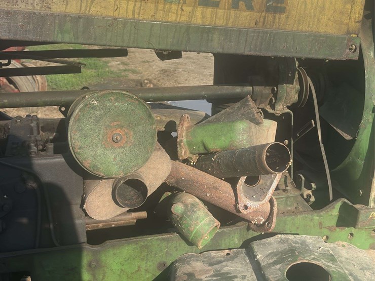 john-deere-720-image-19