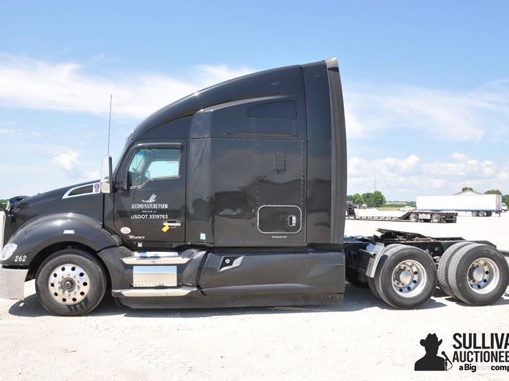 2019-kenworth-t680-image-8