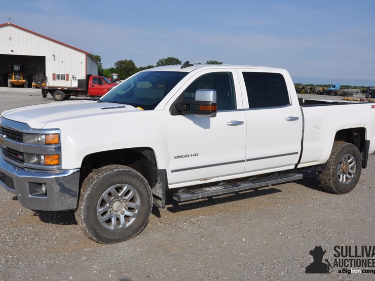 2015-chevrolet-2500-image-1