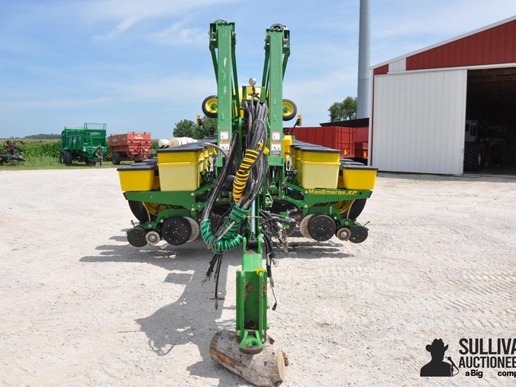 2010-john-deere-1770nt-image-2