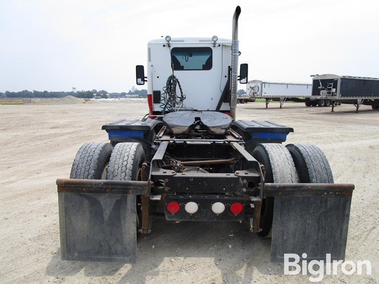 2016-kenworth-t680-image-6