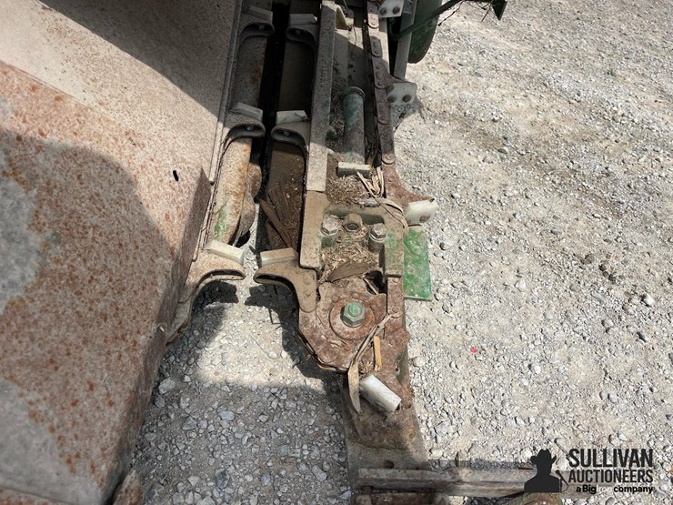 john-deere-843-image-14