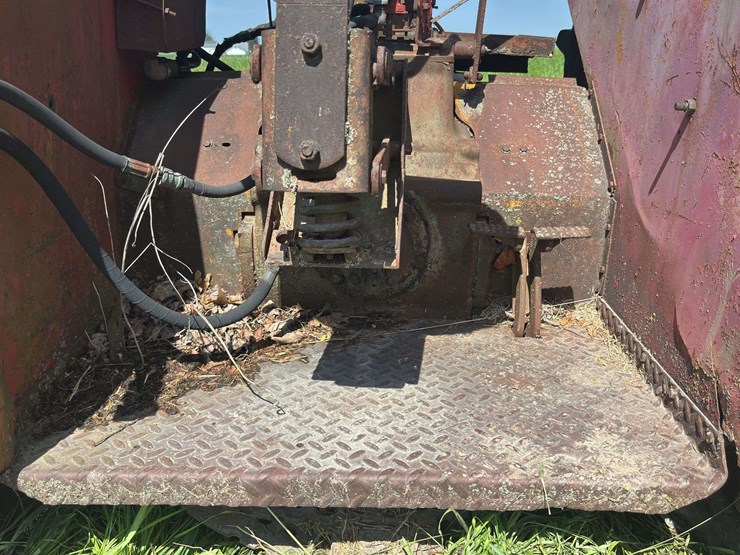 massey-ferguson-95-image-65