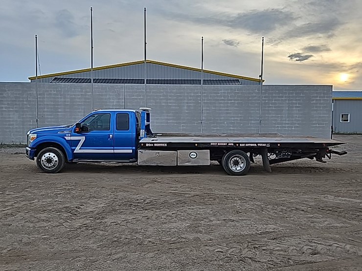 2014-ford-f550-xl-image-2