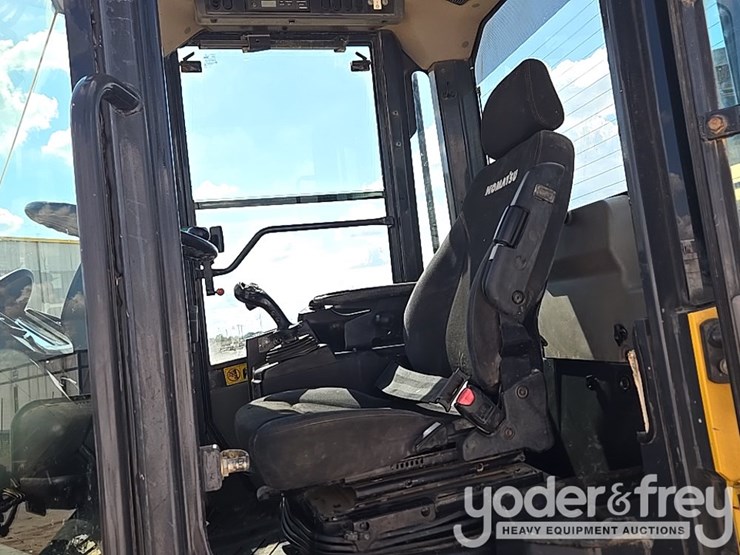2017-komatsu-wa320-8-image-59