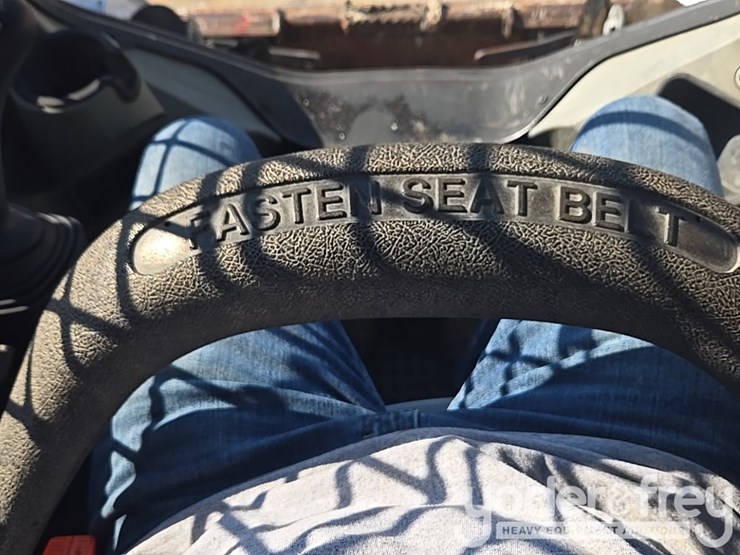 2019-bobcat-t590-image-50