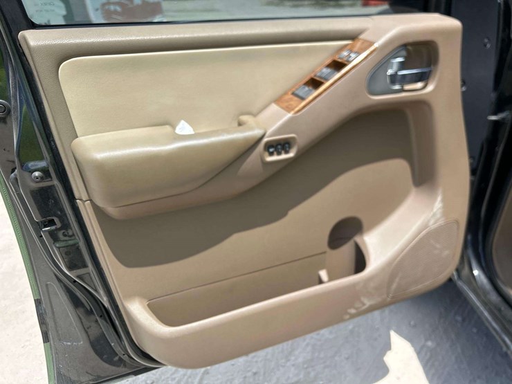 2005-nissan-pathfinder-image-11