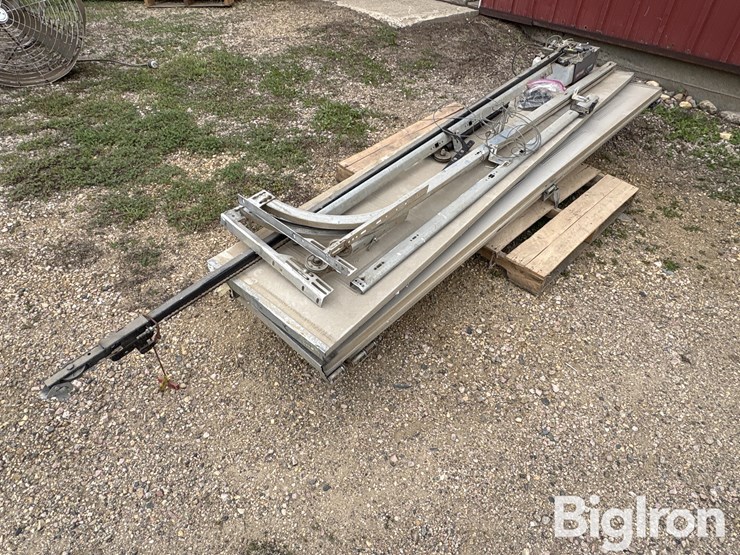 gadco-9'-x-7'-garage-door-w/-opener-image-5