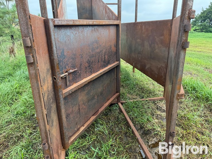 cattle-load-out-chute-image-18