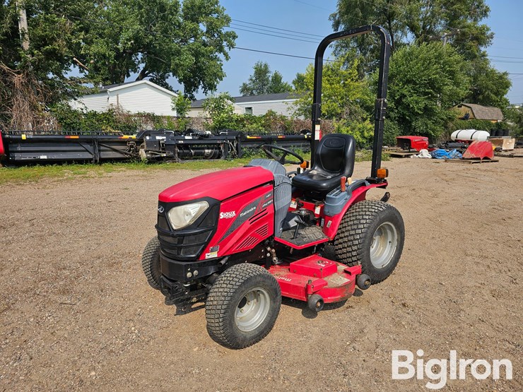 2016-mahindra-emax-22s-image-1