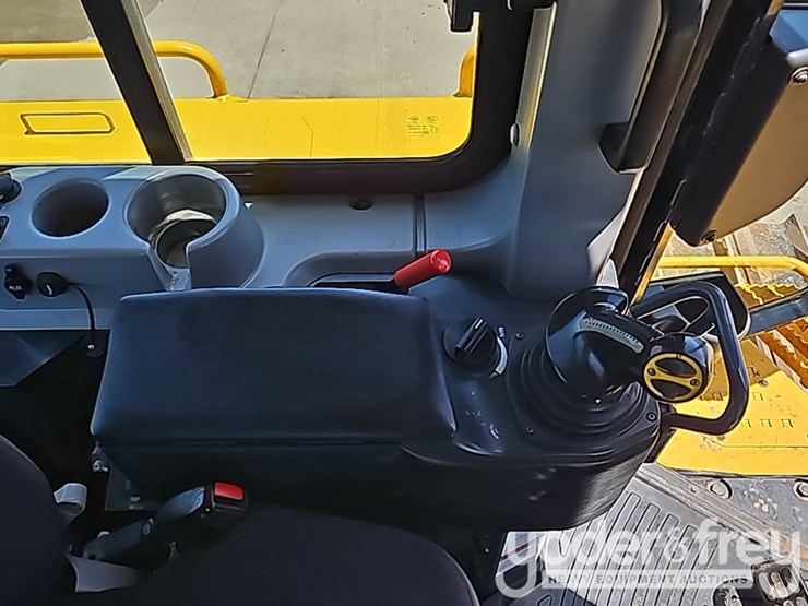 2021-komatsu-d65px-18-image-54