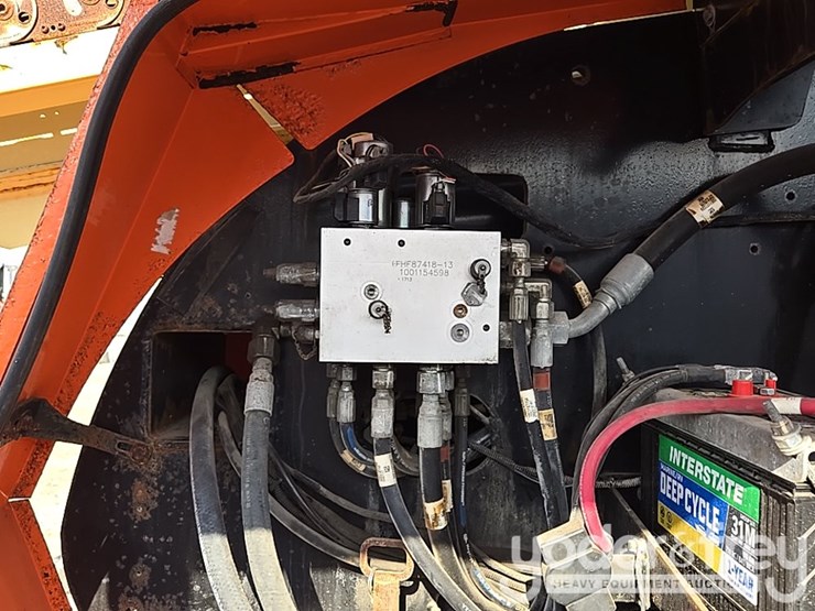 2017-jlg-800s-image-46