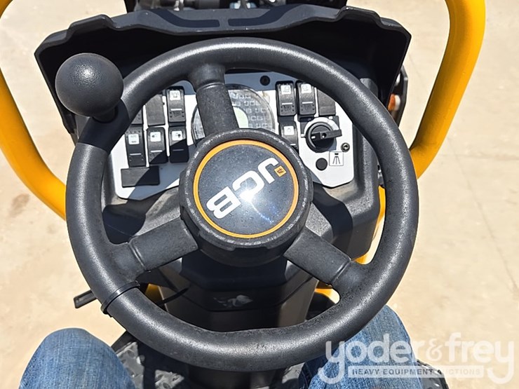 2023-jcb-ct260-120-image-37