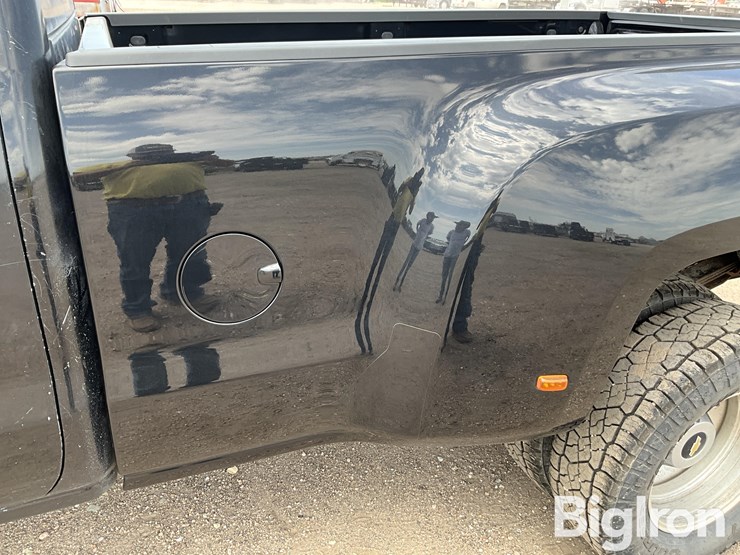 2015-chevrolet-3500-image-20