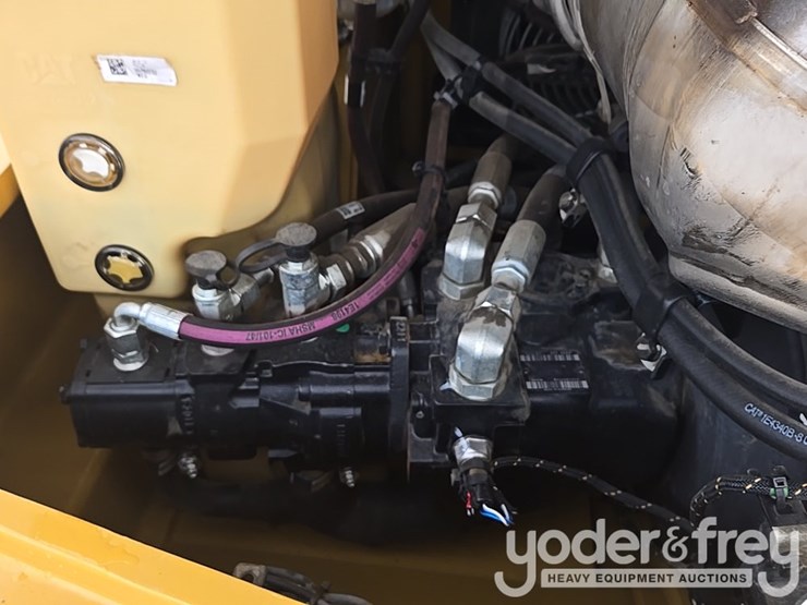 2023-caterpillar-908-image-35