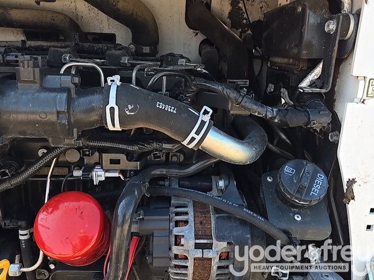 2019-bobcat-t590-image-47