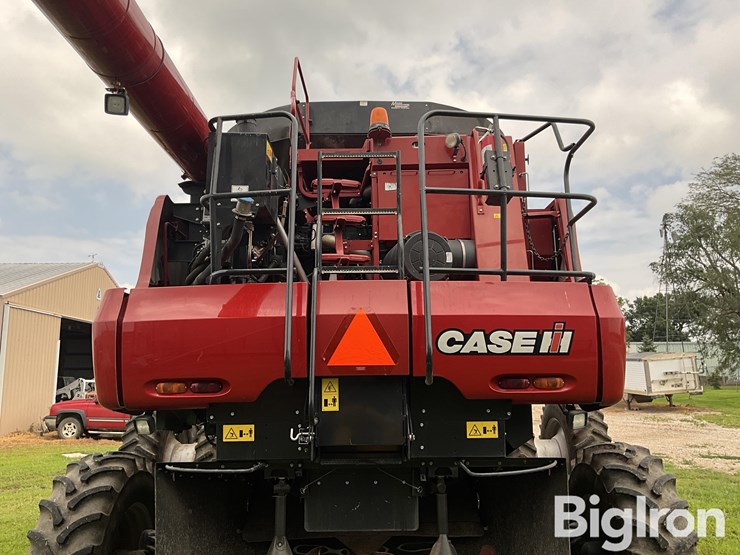 2013-case-ih-7130-image-9
