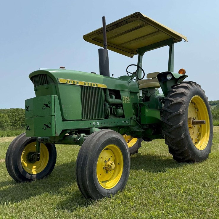 1972 JOHN DEERE 3020