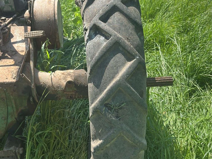 john-deere-h-image-19
