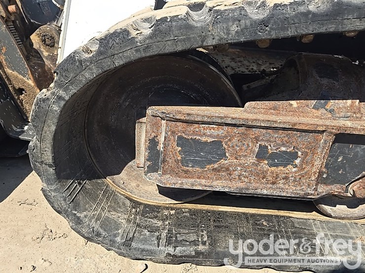 2019-bobcat-t590-image-18