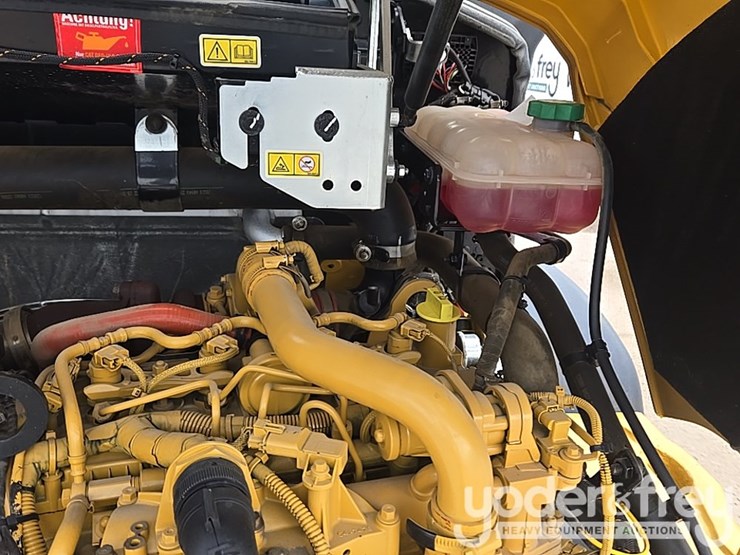 2023-caterpillar-908-image-34